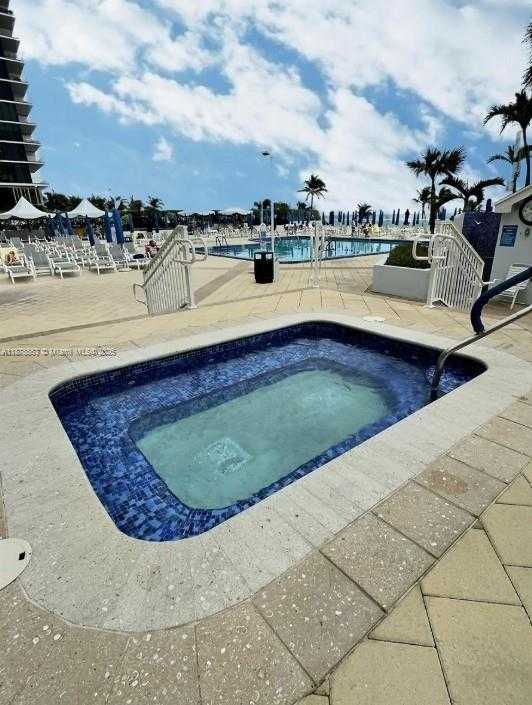 Small Image of 2030 SOUTH OCEAN DR #725, Hallandale Beach Number 19