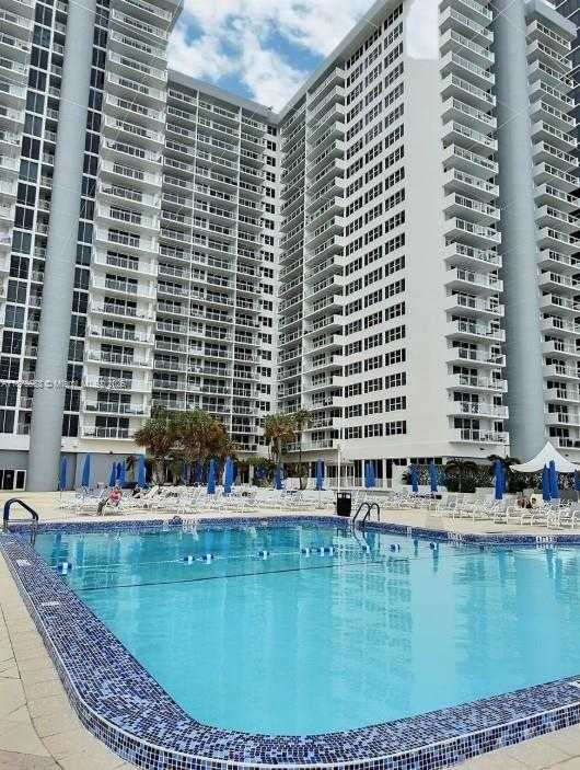 Small Image of 2030 SOUTH OCEAN DR #725, Hallandale Beach Number 2