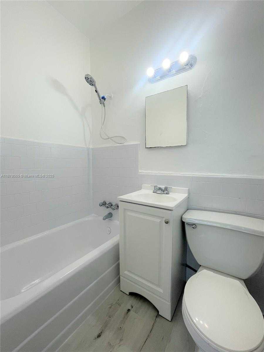 Small Image of 635 12TH ST #12, Miami Beach Number 11