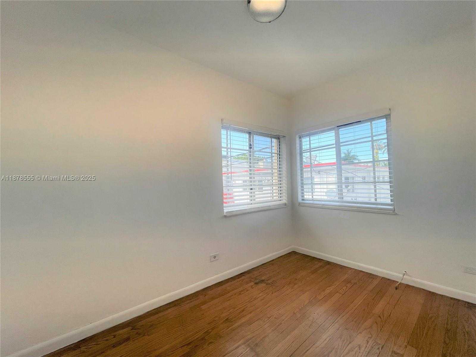 Small Image of 635 12TH ST #12, Miami Beach Number 6