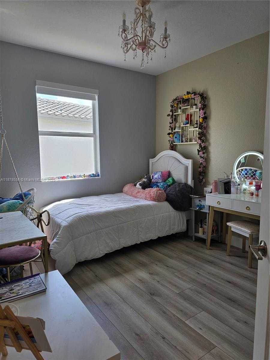 Small Image of 1437 SOUTH EAST 27TH TER #., Homestead Number 19