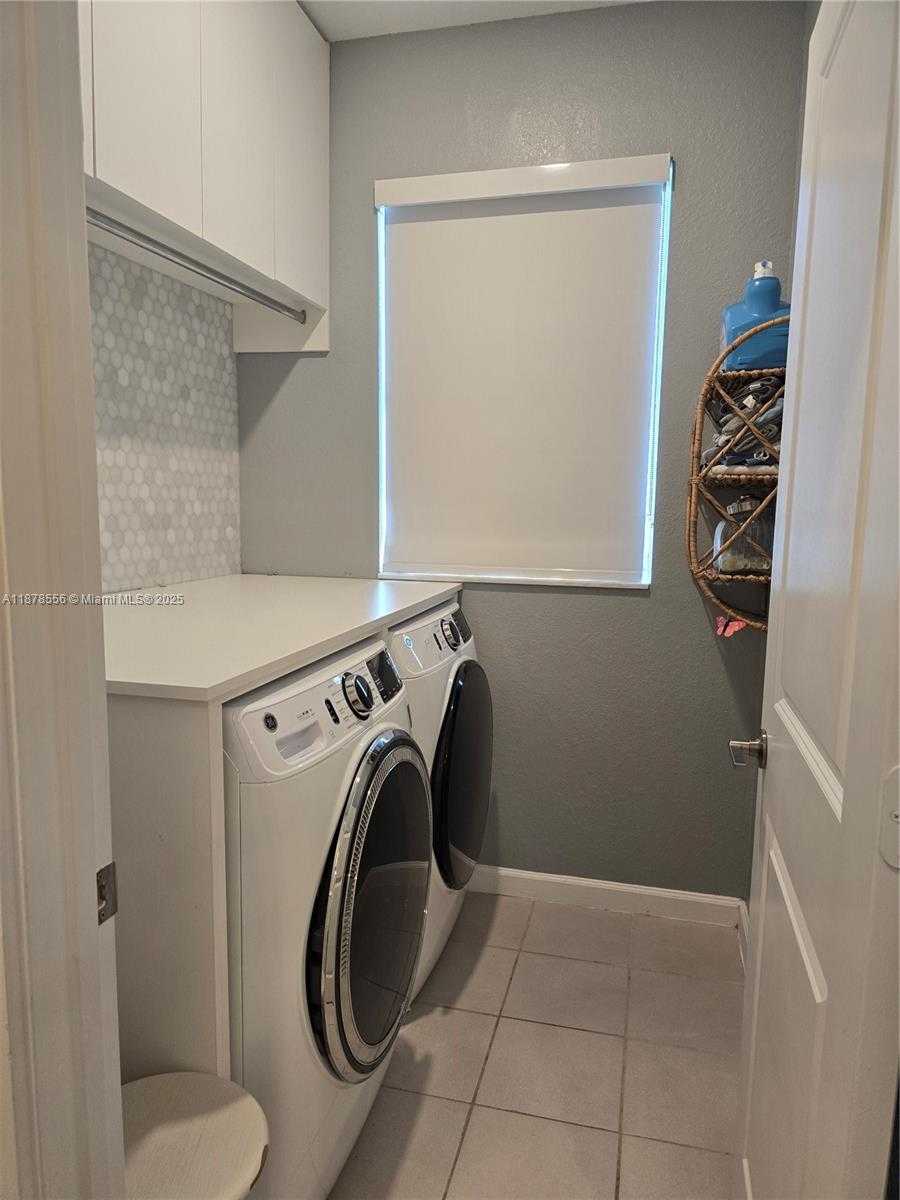 Small Image of 1437 SOUTH EAST 27TH TER #., Homestead Number 25