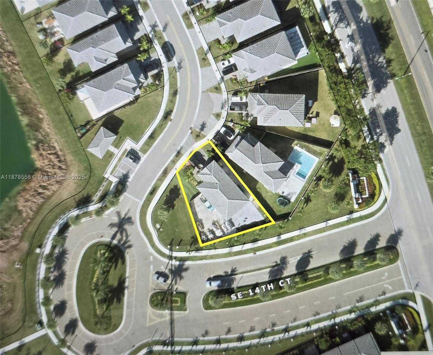Small Image of 1437 SOUTH EAST 27TH TER #., Homestead Number 39