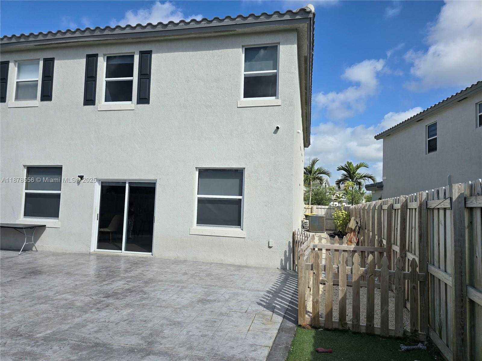 Small Image of 1437 SOUTH EAST 27TH TER #., Homestead Number 40