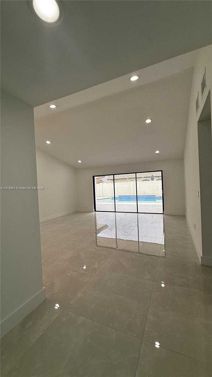 Small Image of 215 NORTH WEST 136TH CT, Miami Number 7