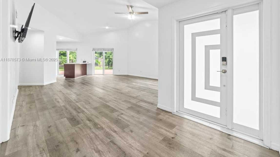 Small Image of 11041 SOUTH WEST 11TH CT, Pembroke Pines Number 3