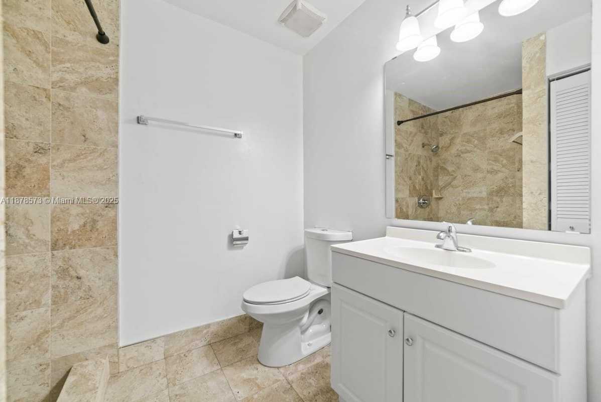Small Image of 11041 SOUTH WEST 11TH CT, Pembroke Pines Number 9