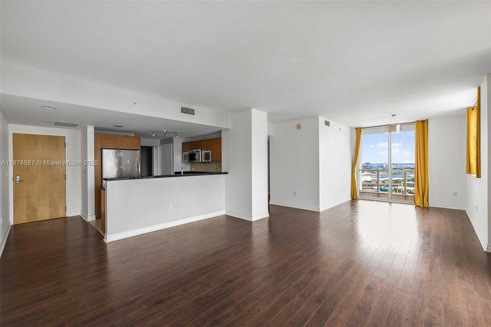 Small Image of 253 NORTH EAST 2ND ST #3309 + DEN, Miami Number 10