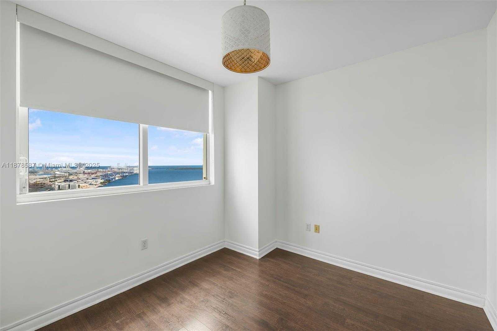 Small Image of 253 NORTH EAST 2ND ST #3309 + DEN, Miami Number 19
