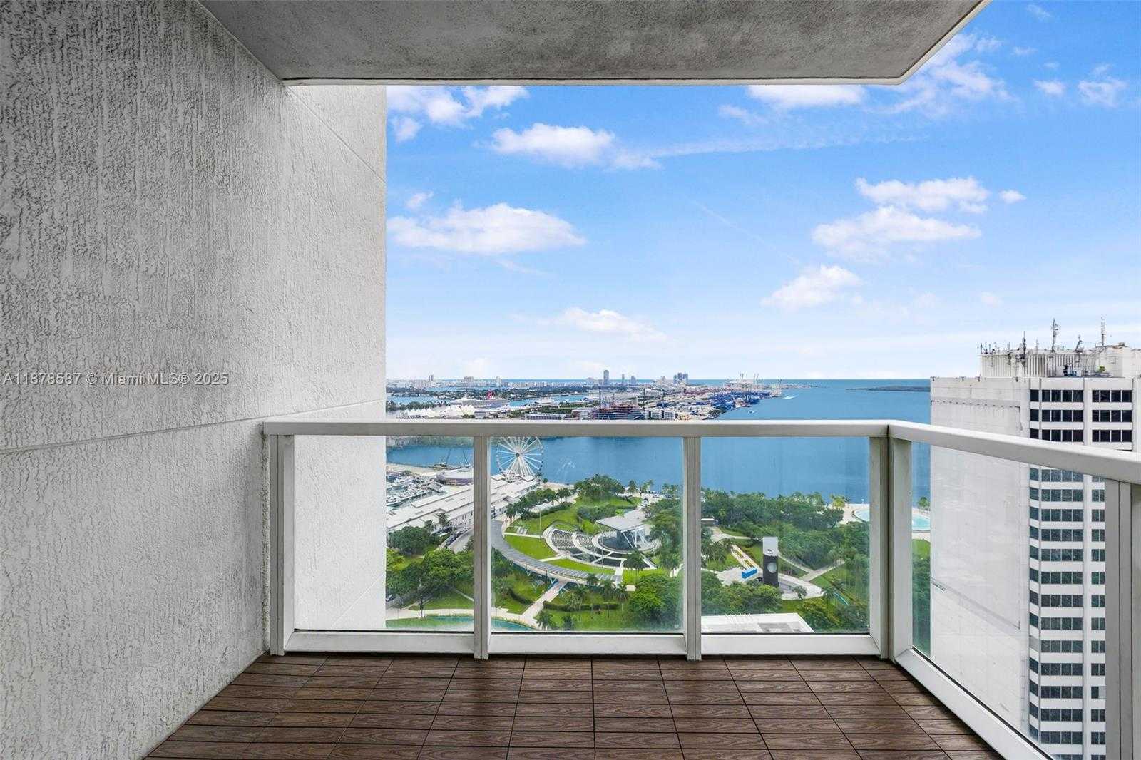 Small Image of 253 NORTH EAST 2ND ST #3309 + DEN, Miami Number 24