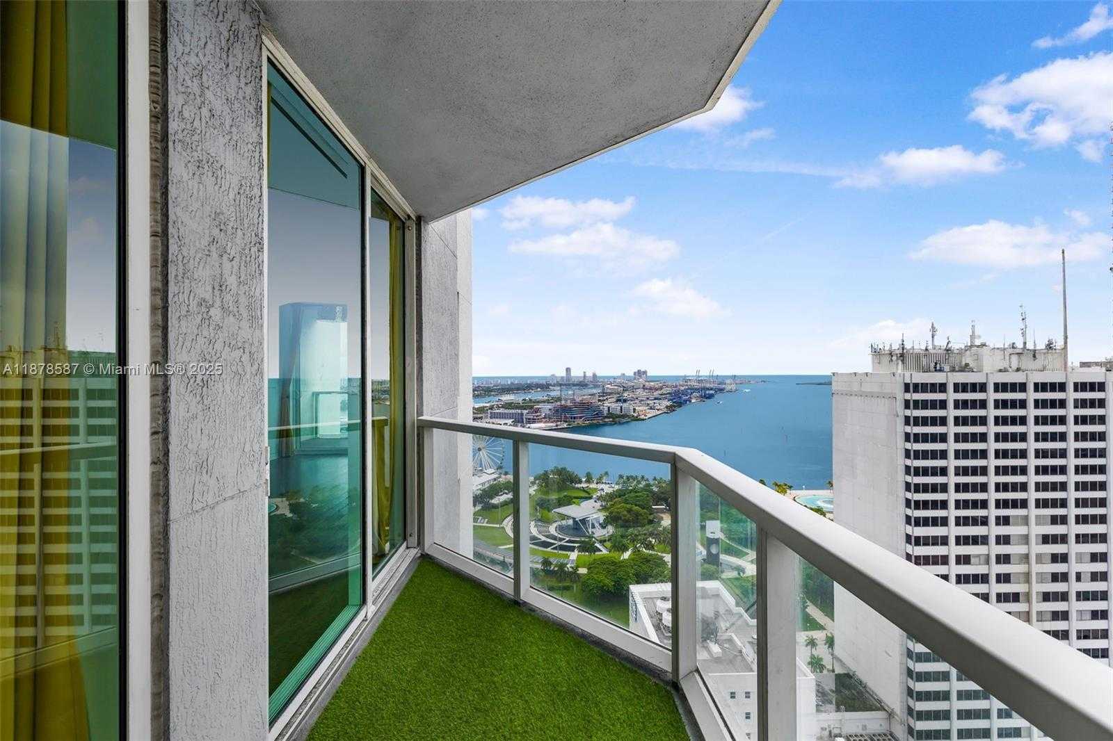 Small Image of 253 NORTH EAST 2ND ST #3309 + DEN, Miami Number 28