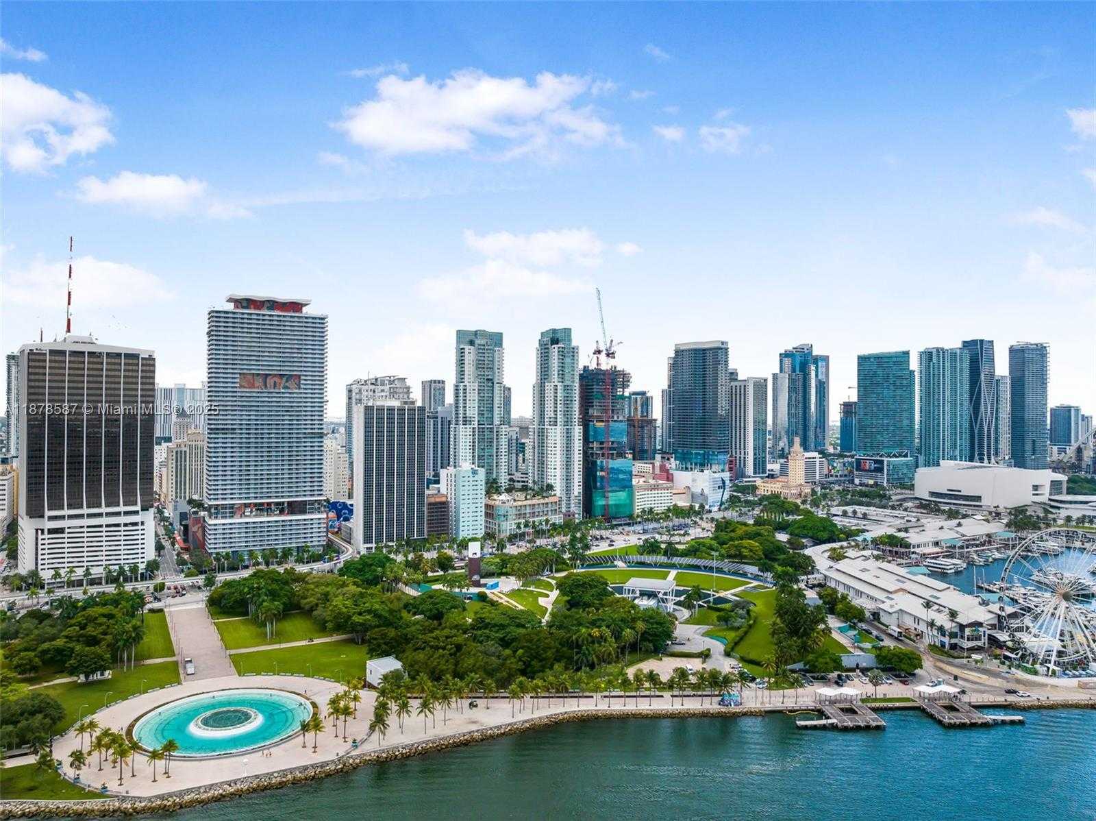 Small Image of 253 NORTH EAST 2ND ST #3309 + DEN, Miami Number 44