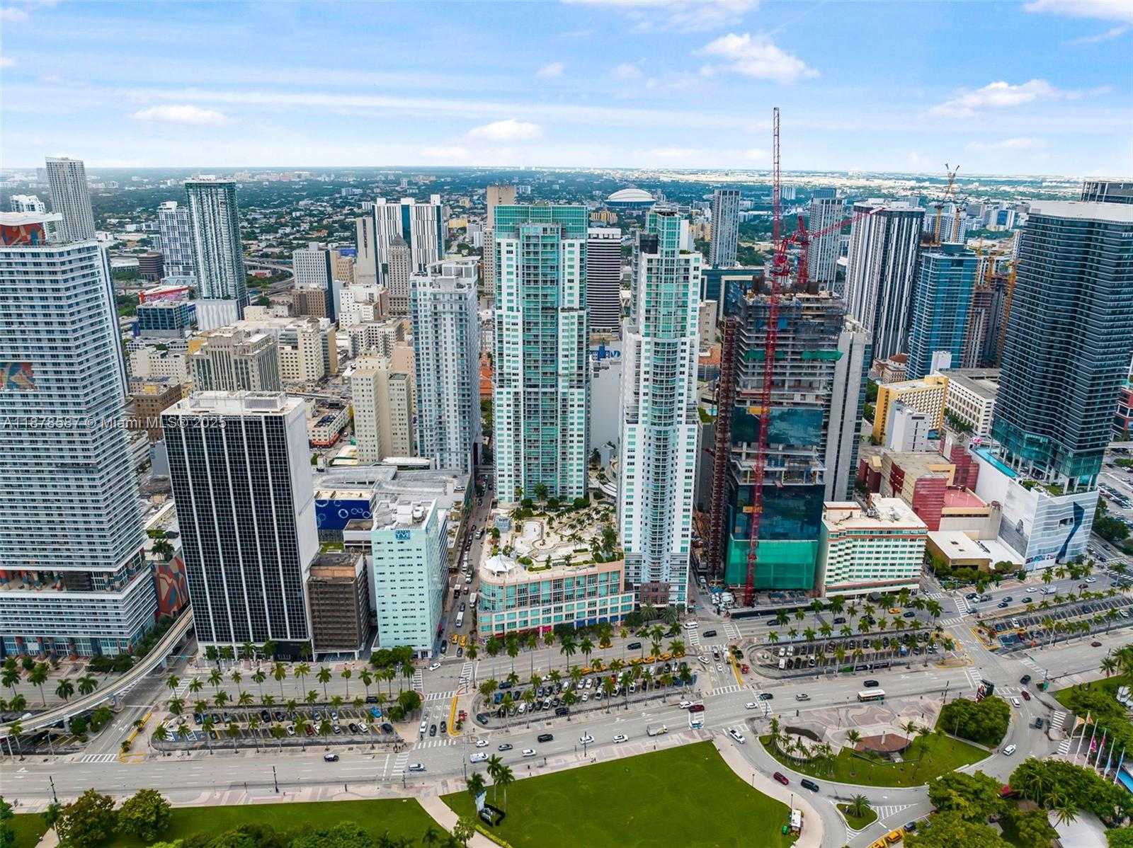 Small Image of 253 NORTH EAST 2ND ST #3309 + DEN, Miami Number 45