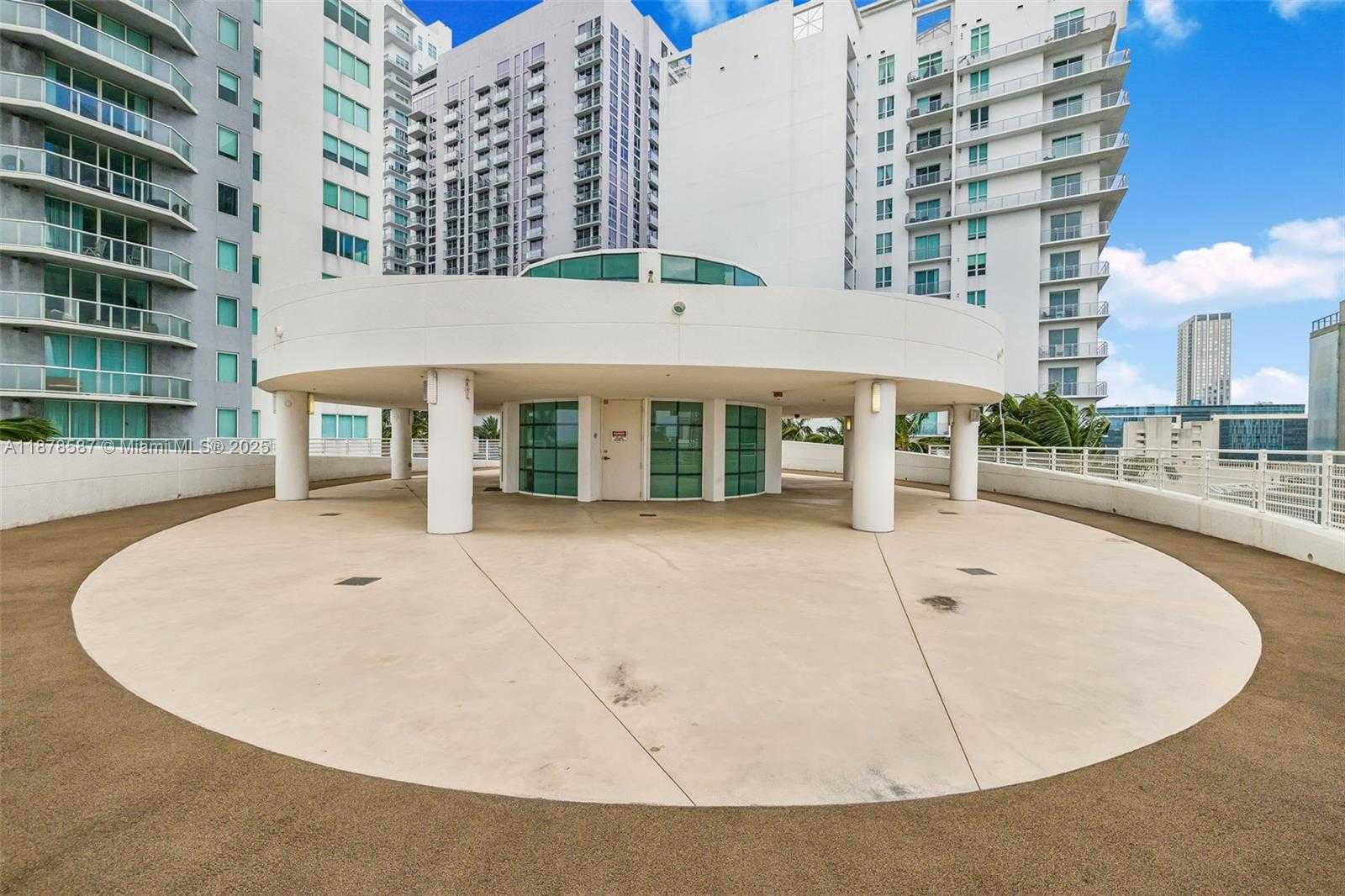 Small Image of 253 NORTH EAST 2ND ST #3309 + DEN, Miami Number 49