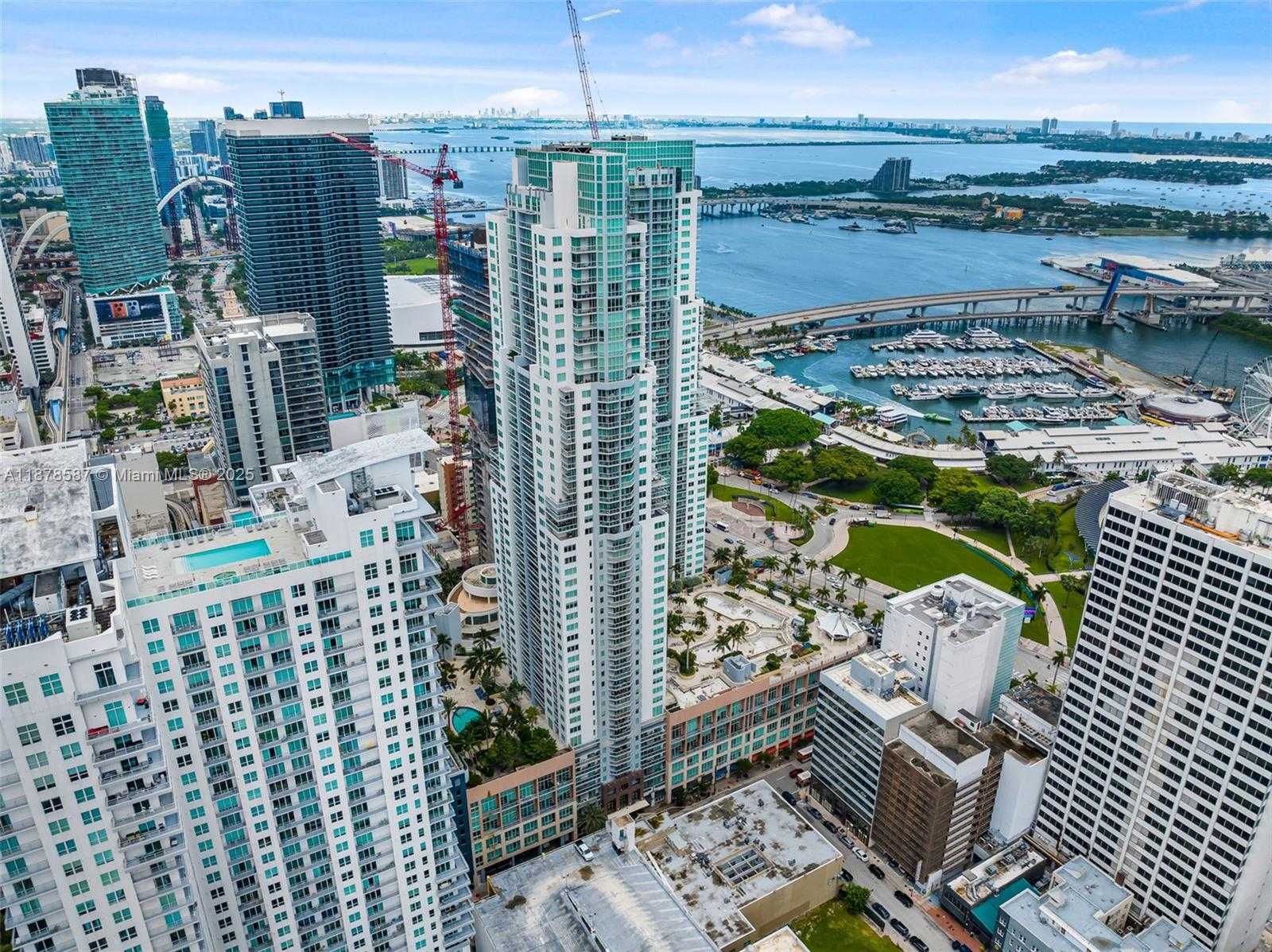 Small Image of 253 NORTH EAST 2ND ST #3309 + DEN, Miami Number 53