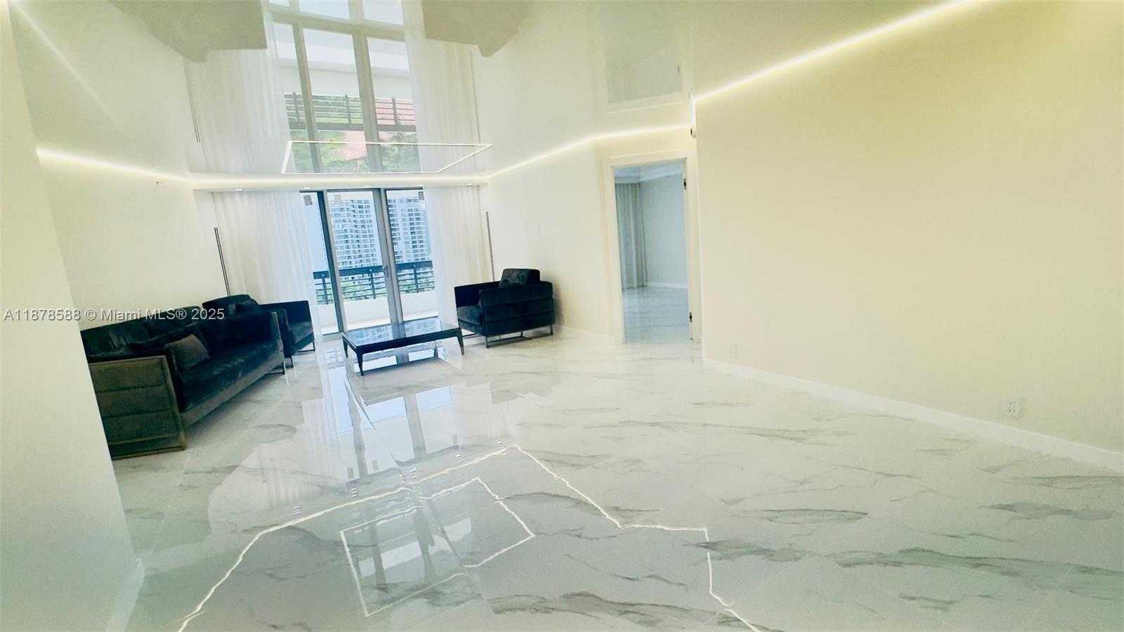 Small Image of 3500 MYSTIC POINTE DR #1107, Aventura Number 4