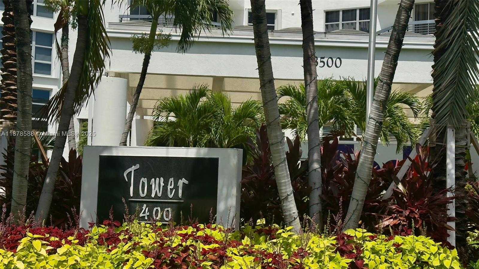 Small Image of 3500 MYSTIC POINTE DR #1107, Aventura Number 41