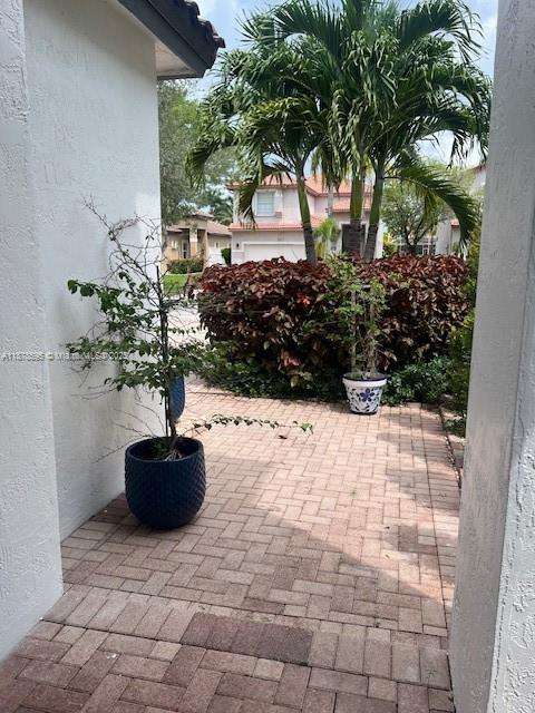 Small Image of 1298 NORTH WEST 192ND TER, Pembroke Pines Number 3