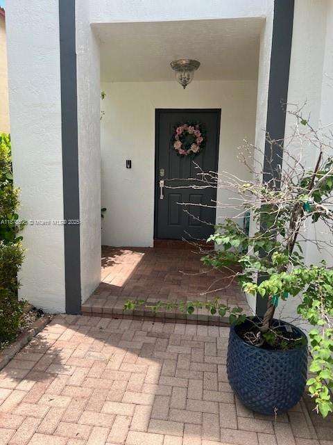 Small Image of 1298 NORTH WEST 192ND TER, Pembroke Pines Number 4