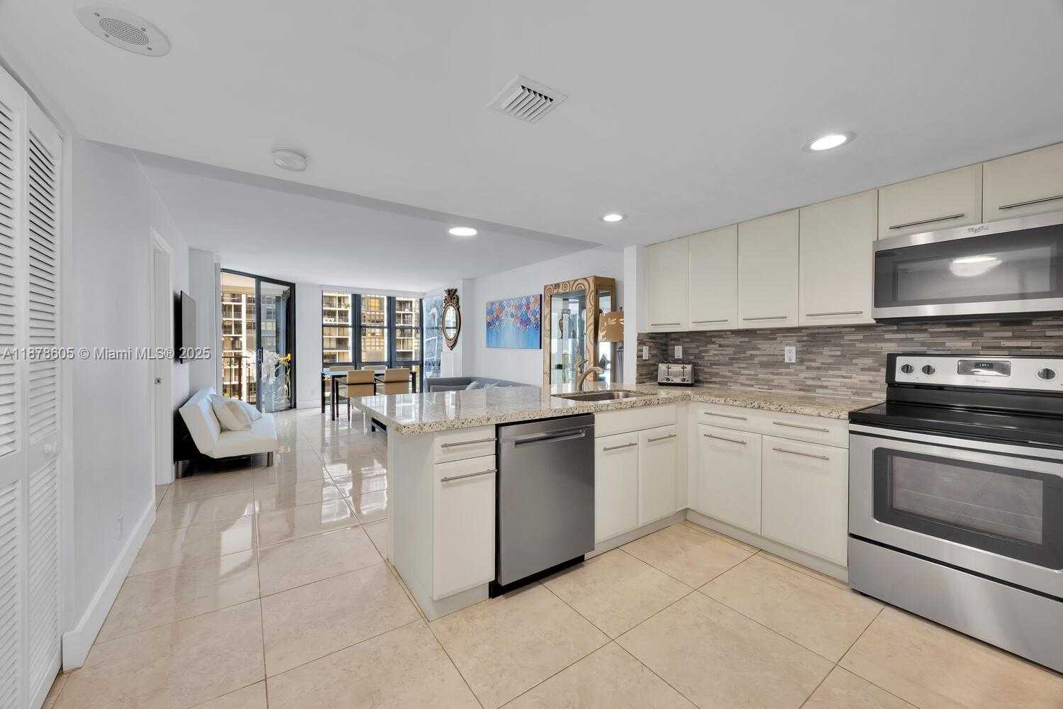 Small Image of 1915 BRICKELL AVE #C1205, Miami Number 2
