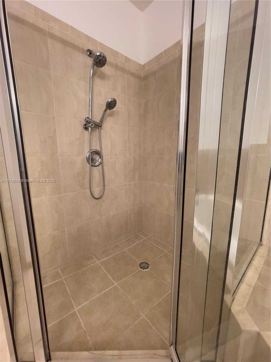 Small Image of 3470 NORTH WEST 17TH TER #3470, Oakland Park Number 11
