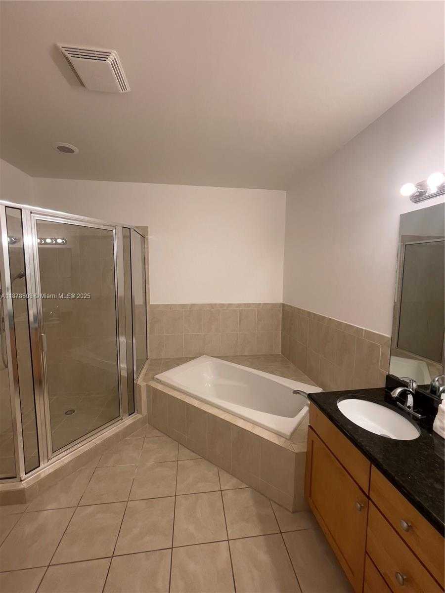 Small Image of 3470 NORTH WEST 17TH TER #3470, Oakland Park Number 9