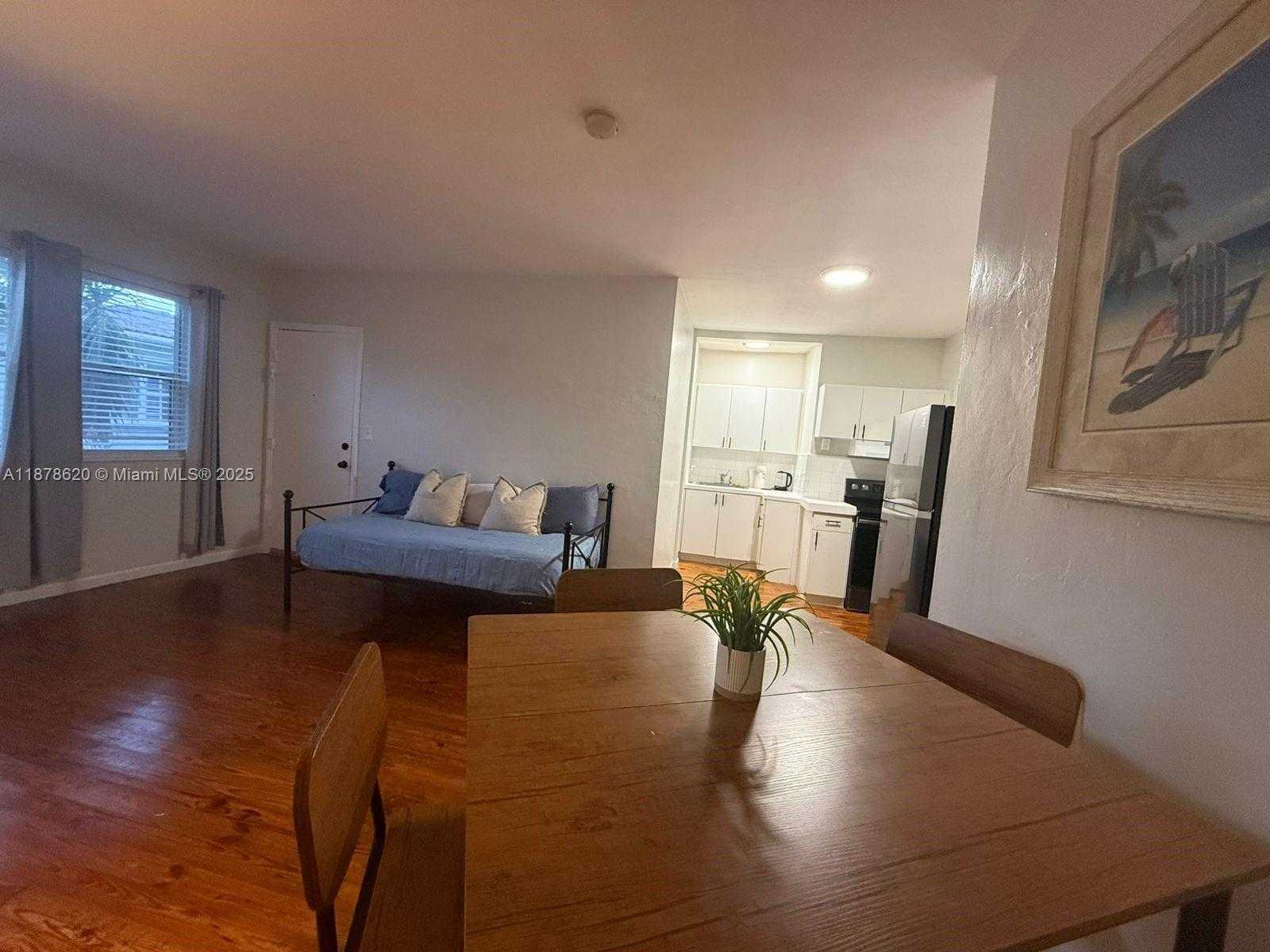 Small Image of 1289 MARSEILLE DR #46, Miami Beach Number 31