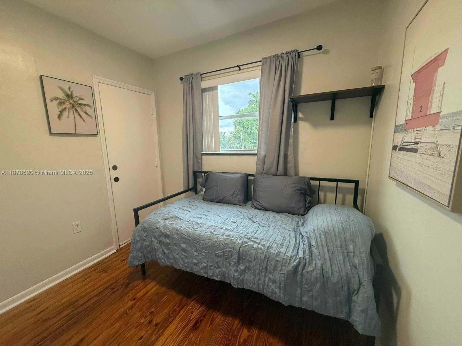 Small Image of 1289 MARSEILLE DR #46, Miami Beach Number 38