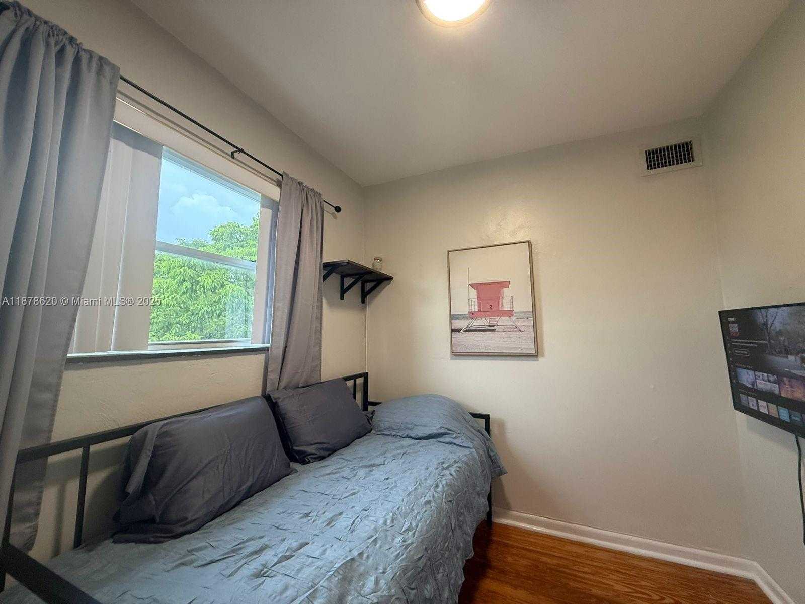 Small Image of 1289 MARSEILLE DR #46, Miami Beach Number 41