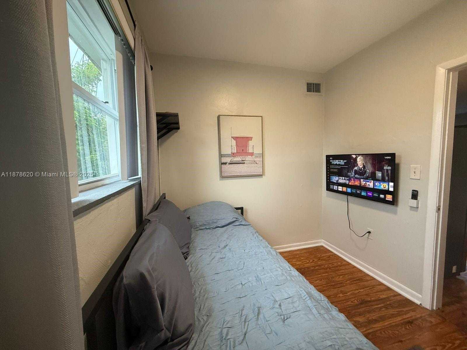 Small Image of 1289 MARSEILLE DR #46, Miami Beach Number 44