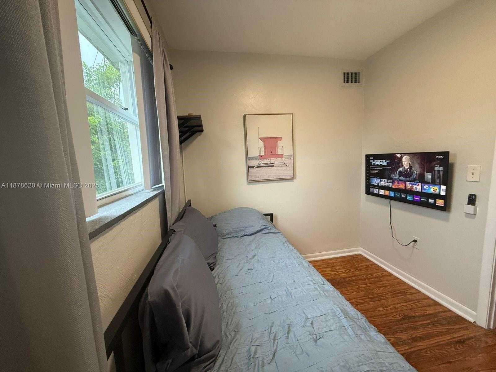 Small Image of 1289 MARSEILLE DR #46, Miami Beach Number 45