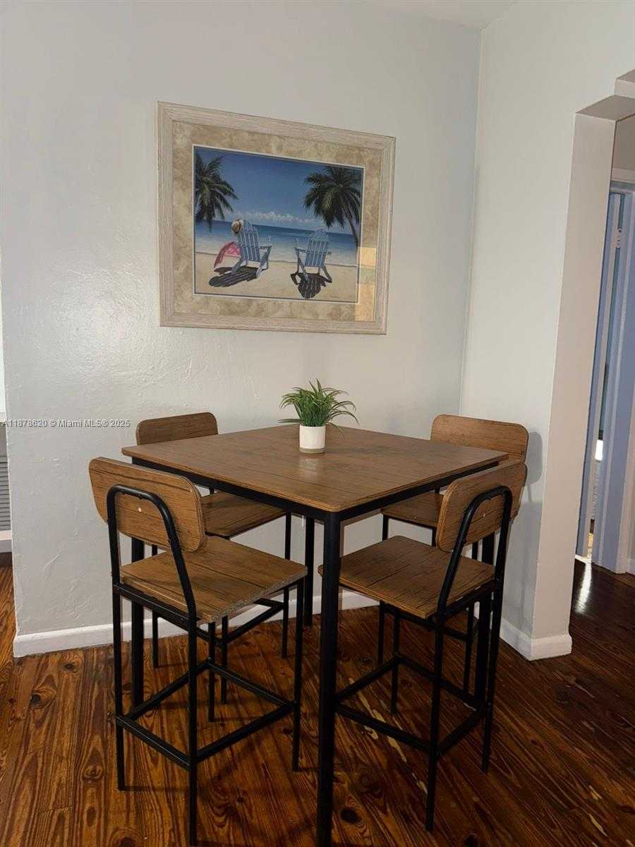 Small Image of 1289 MARSEILLE DR #46, Miami Beach Number 6