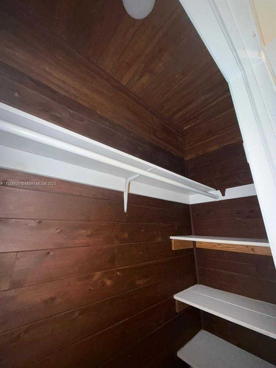 Small Image of 1289 MARSEILLE DR #46, Miami Beach Number 60