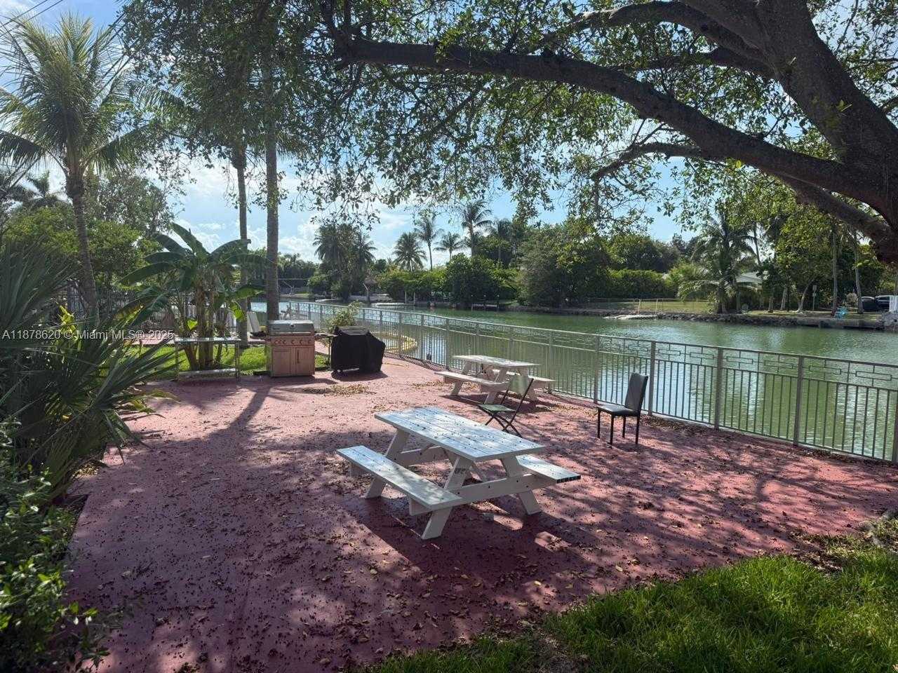 Small Image of 1289 MARSEILLE DR #46, Miami Beach Number 70