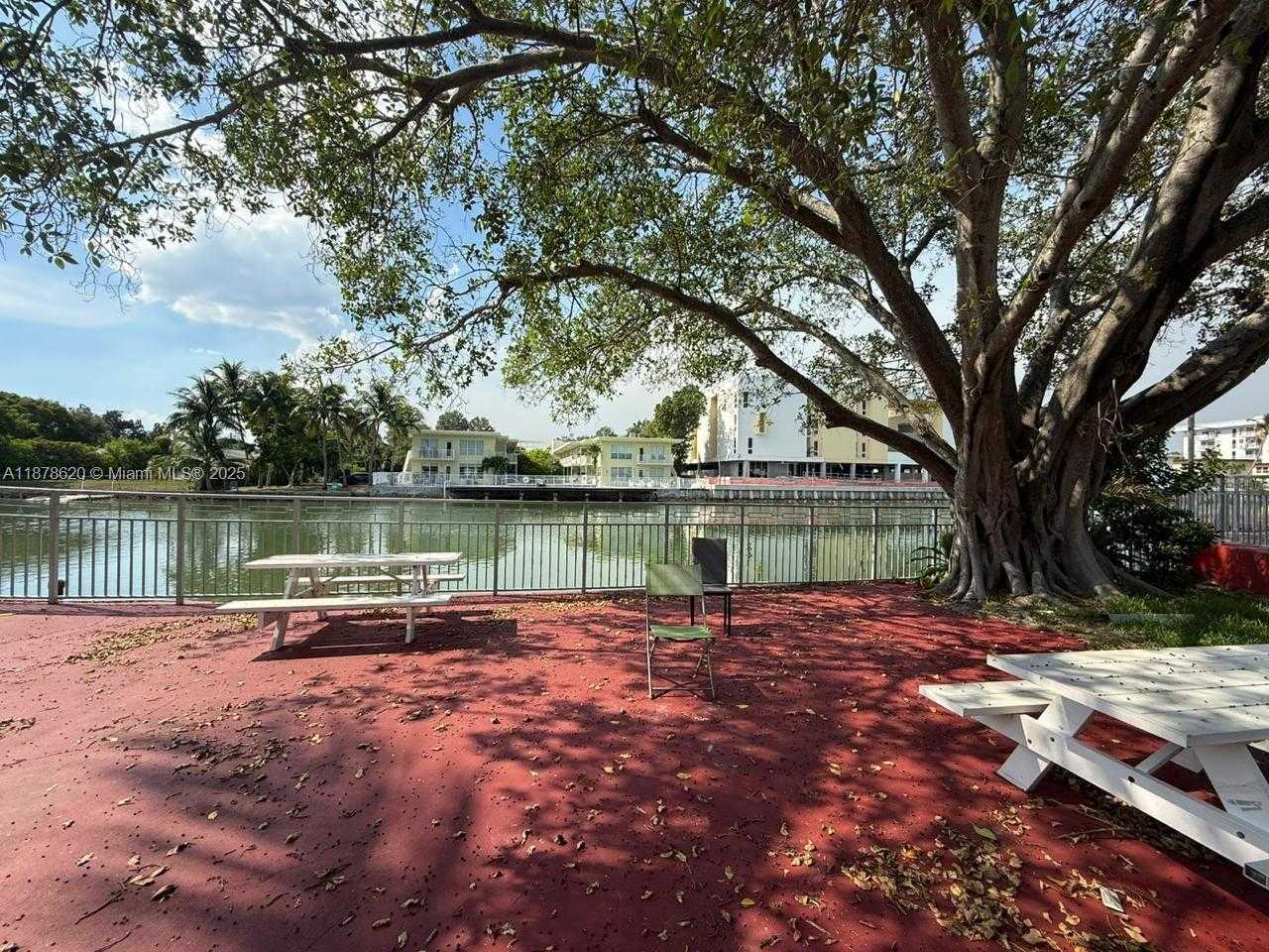 Small Image of 1289 MARSEILLE DR #46, Miami Beach Number 79