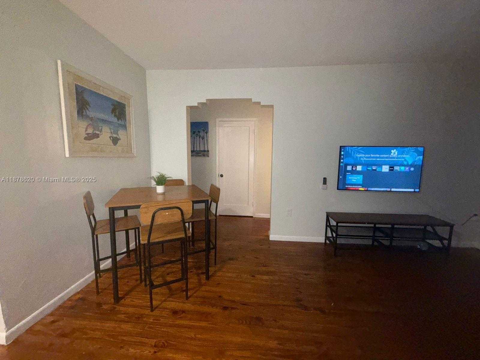 Small Image of 1289 MARSEILLE DR #46, Miami Beach Number 8