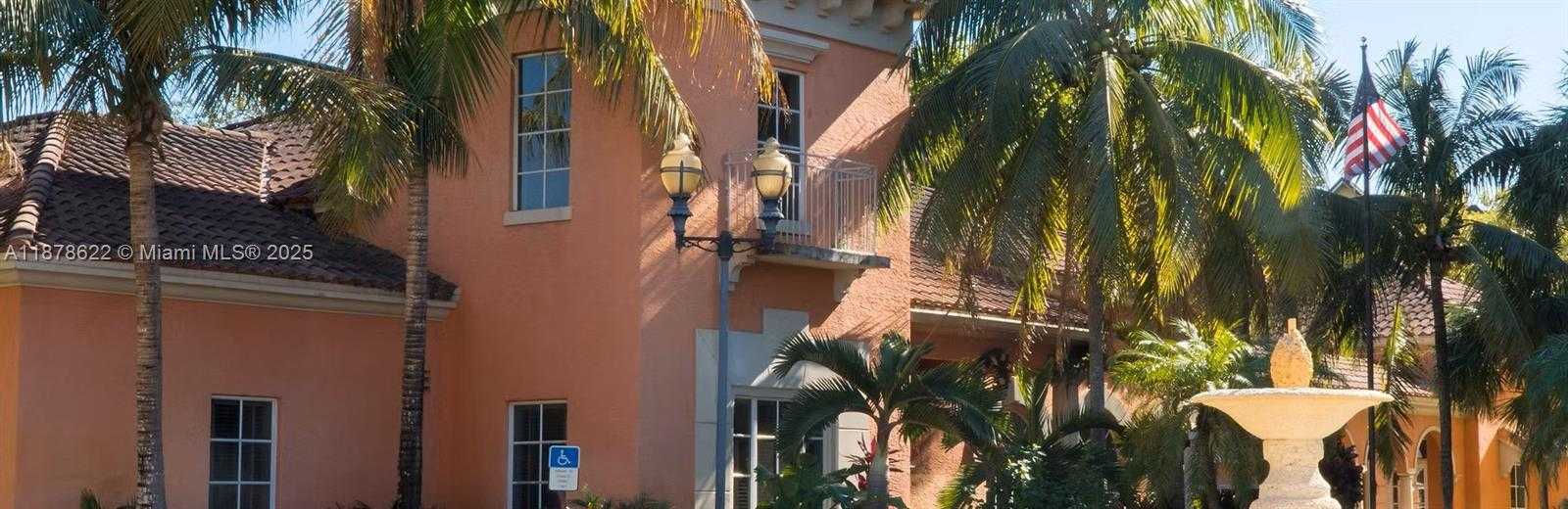 Small Image of 8290 LAKE DR #441, Doral Number 2