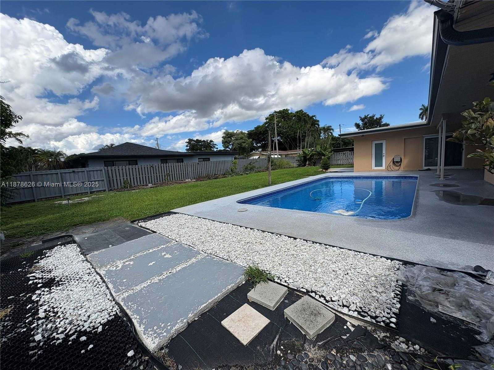 Small Image of 6341 SOUTH WEST 5TH ST, Plantation Number 11