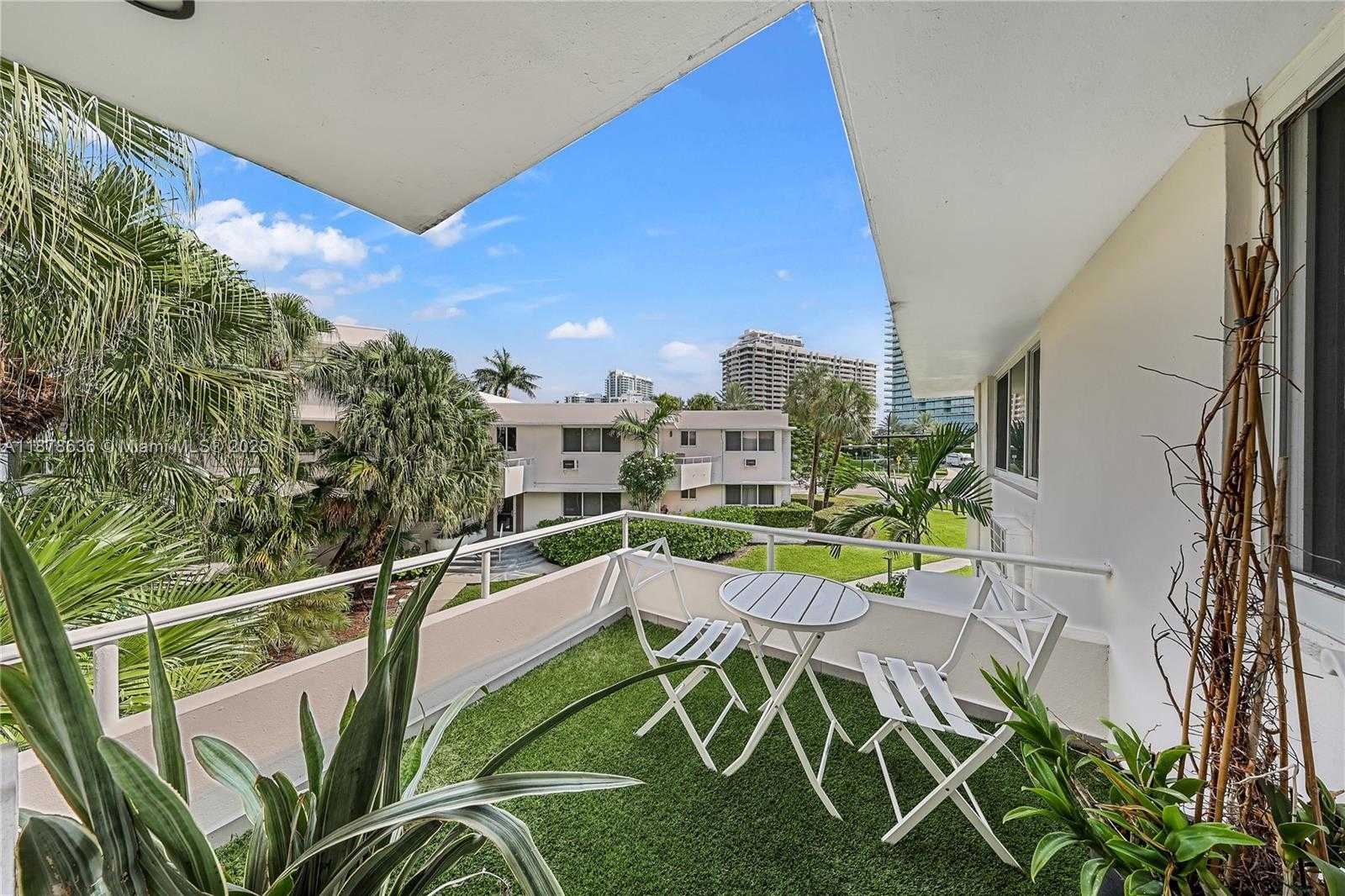 Small Image of 10190 COLLINS AVE #203, Bal Harbour Number 22