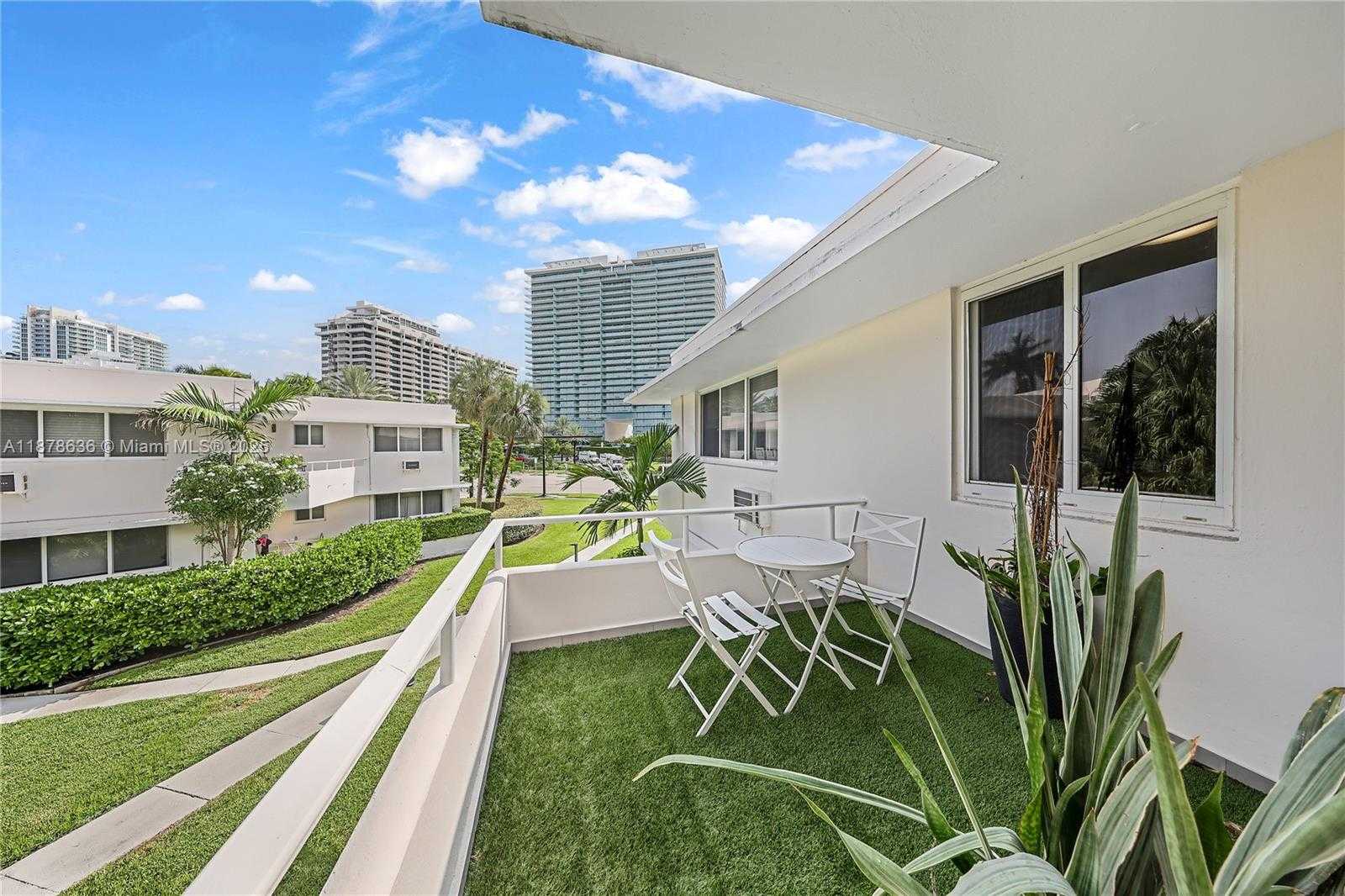 Small Image of 10190 COLLINS AVE #203, Bal Harbour Number 23
