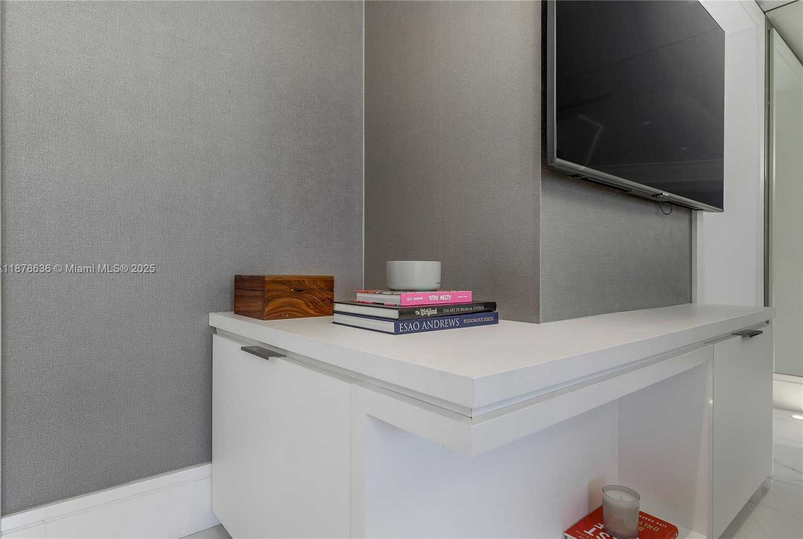 Small Image of 10190 COLLINS AVE #203, Bal Harbour Number 7