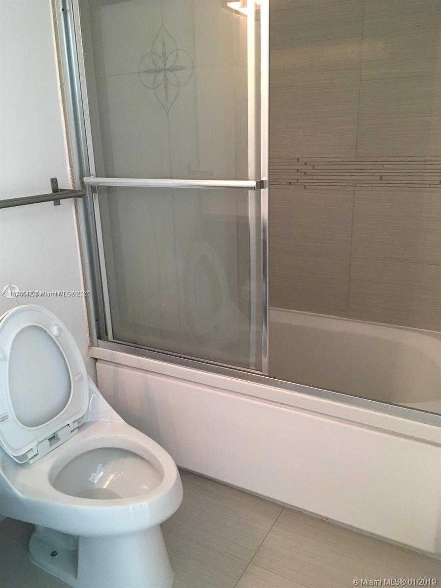 Small Image of 6700 INDIAN CREEK DR #1203, Miami Beach Number 20