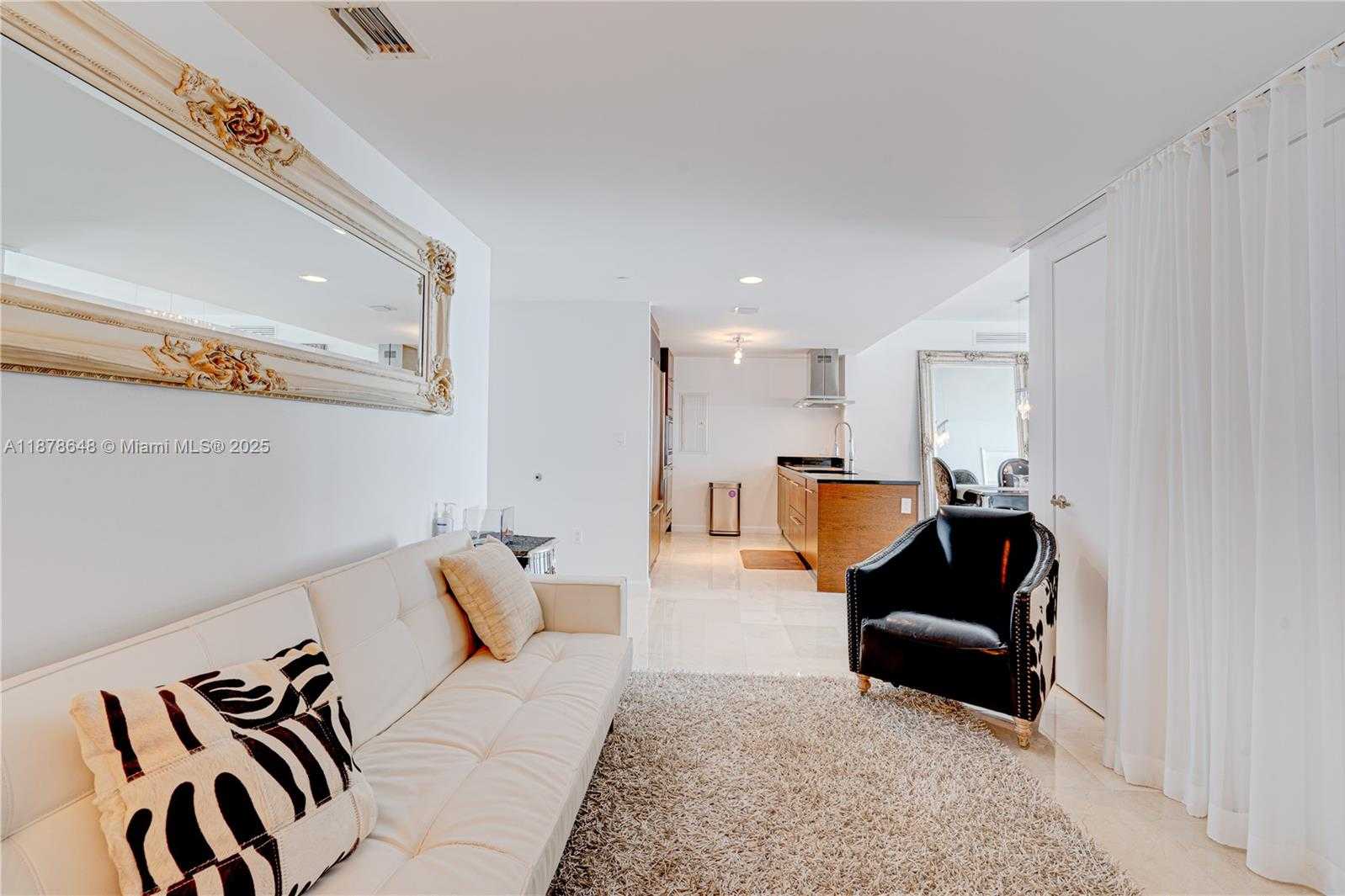 Small Image of 495 BRICKELL AVE #3505, Miami Number 15