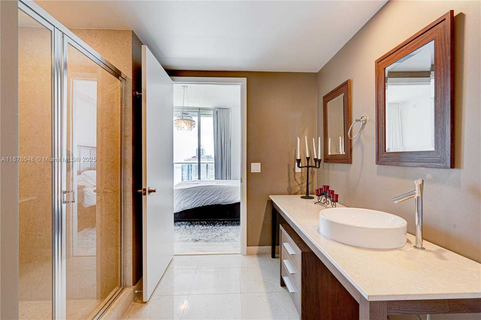 Small Image of 495 BRICKELL AVE #3505, Miami Number 31