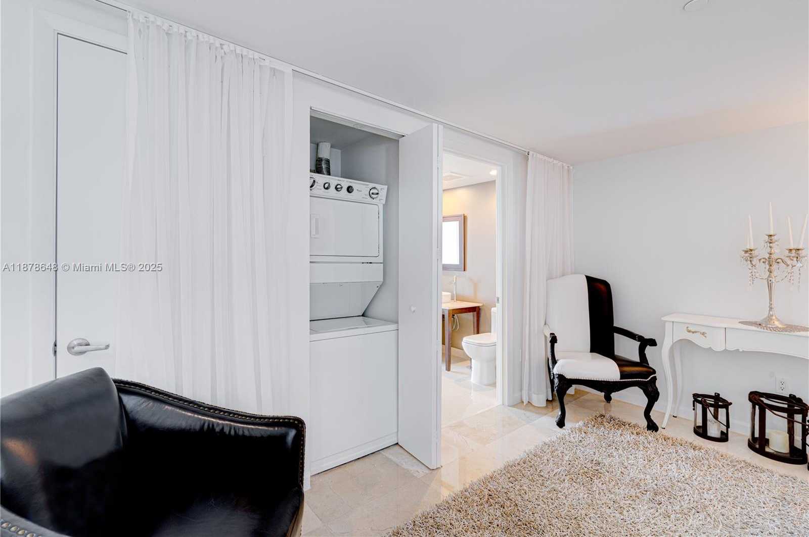 Small Image of 495 BRICKELL AVE #3505, Miami Number 39