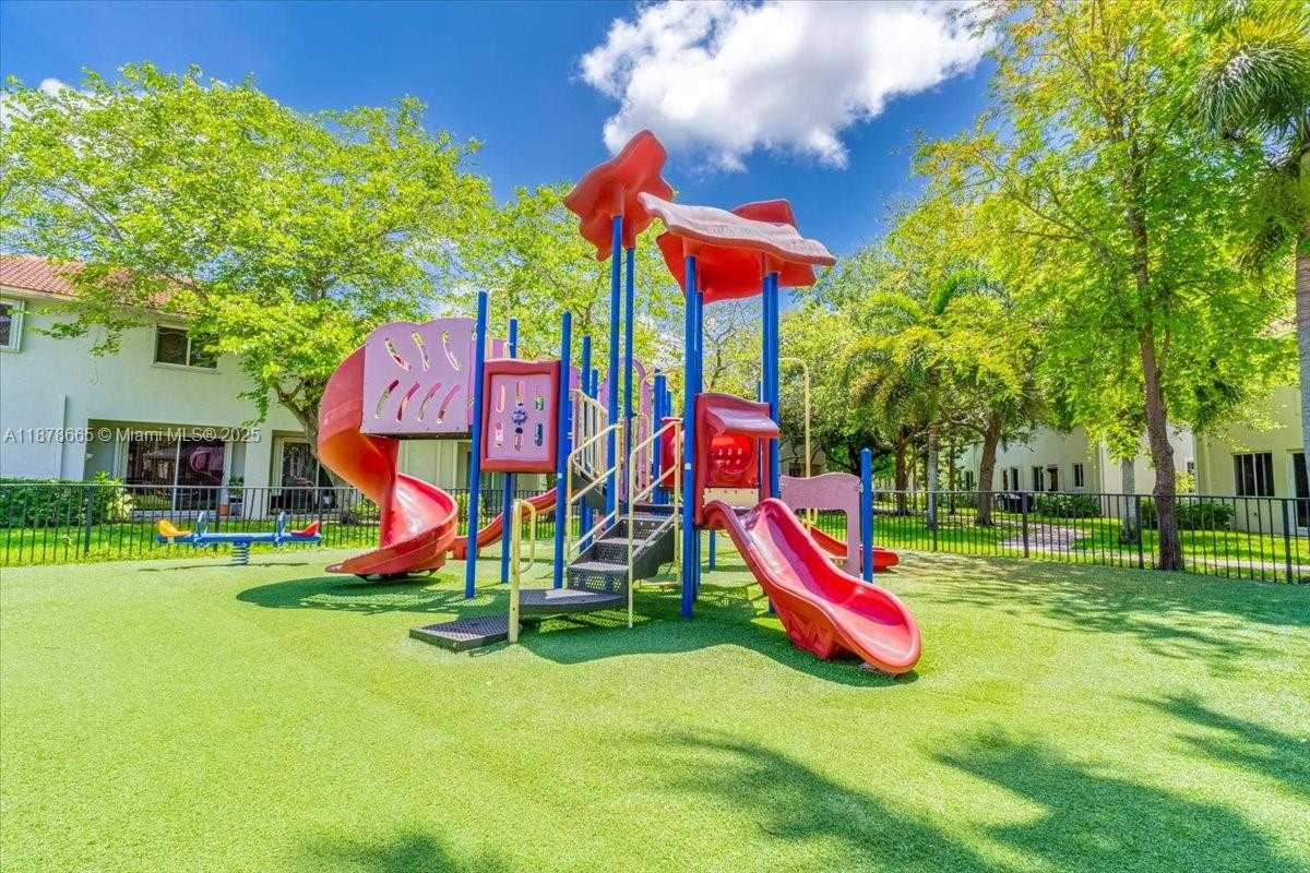 Small Image of 21007 NORTH WEST 14 PL #351, Miami Gardens Number 33