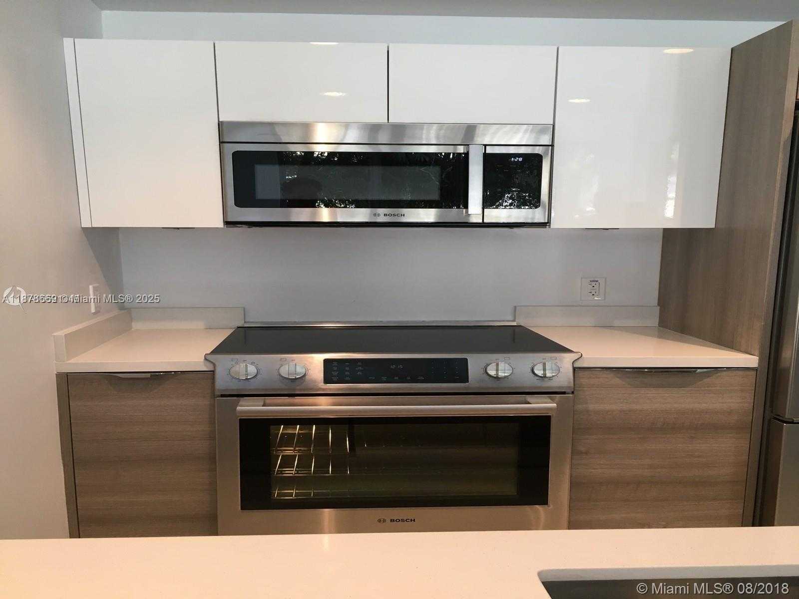 Small Image of 9940 WEST BAY HARBOR DR #4D-N, Bay Harbor Islands Number 5