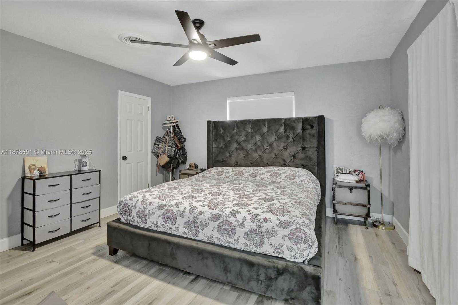Small Image of 4117 MCKINLEY ST, Hollywood Number 18