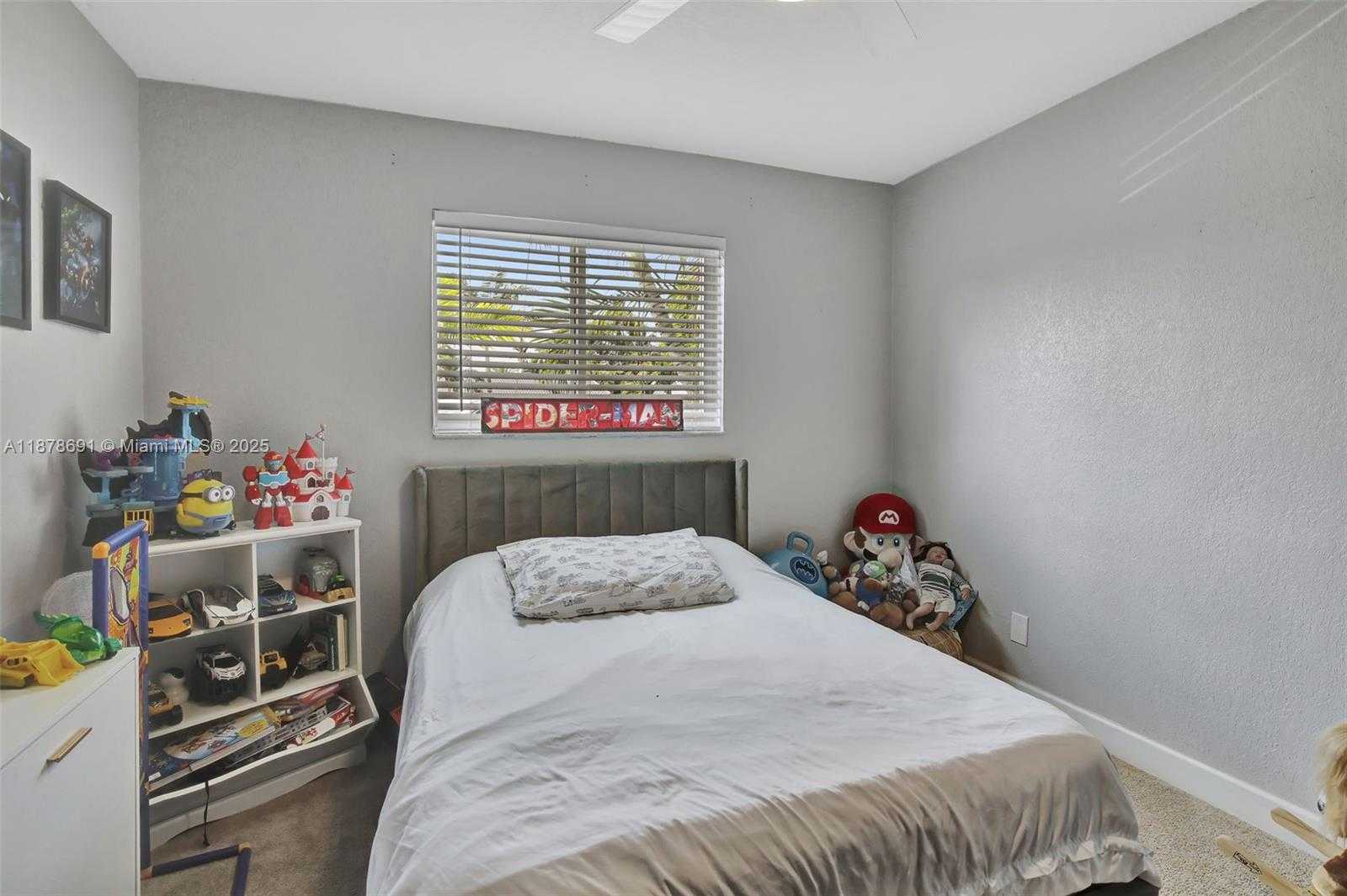Small Image of 4117 MCKINLEY ST, Hollywood Number 22