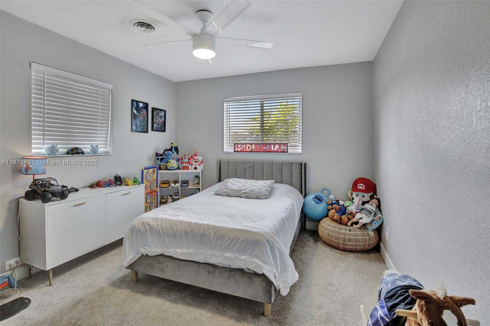 Small Image of 4117 MCKINLEY ST, Hollywood Number 23